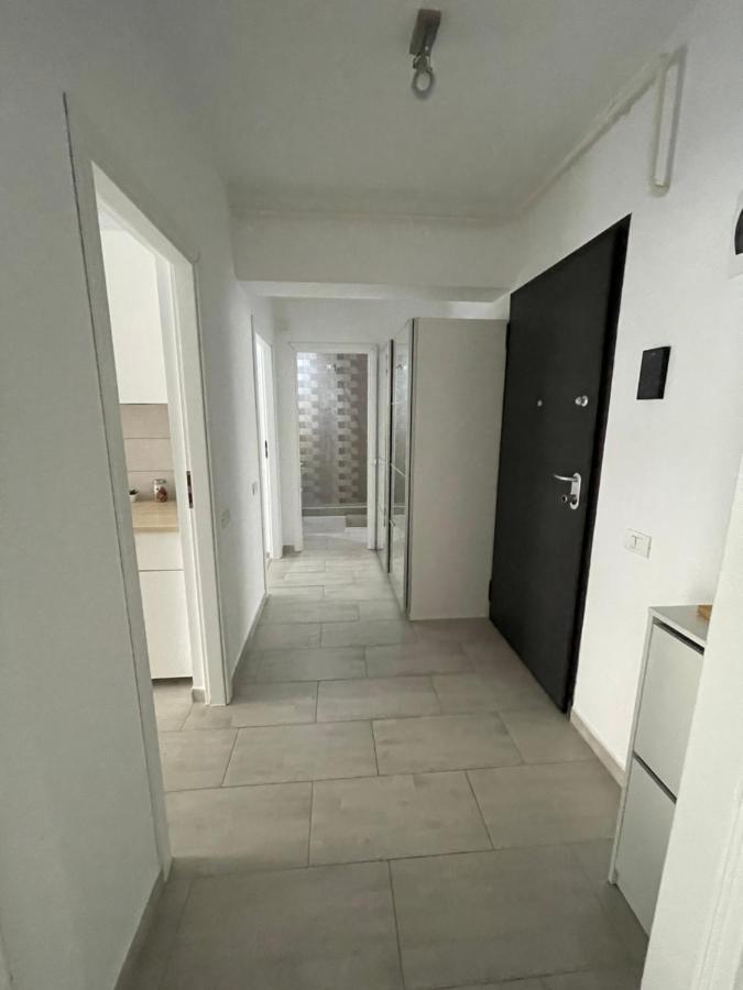 Plaza Luxury Apartment Near Presidential Palace ブカレスト エクステリア 写真